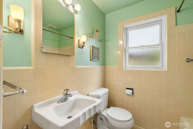 Main Floor Bathroom!
