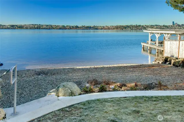 Here you can see the swimming area