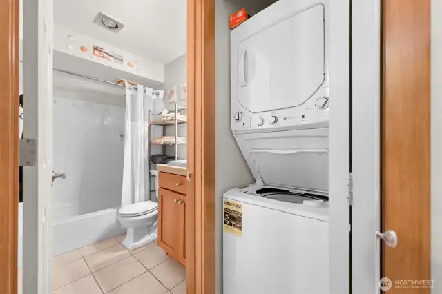 Washer & dryer in closet