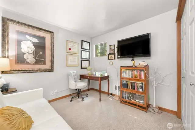 2nd bedroom or office