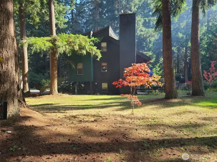 Sunny view of front entrance