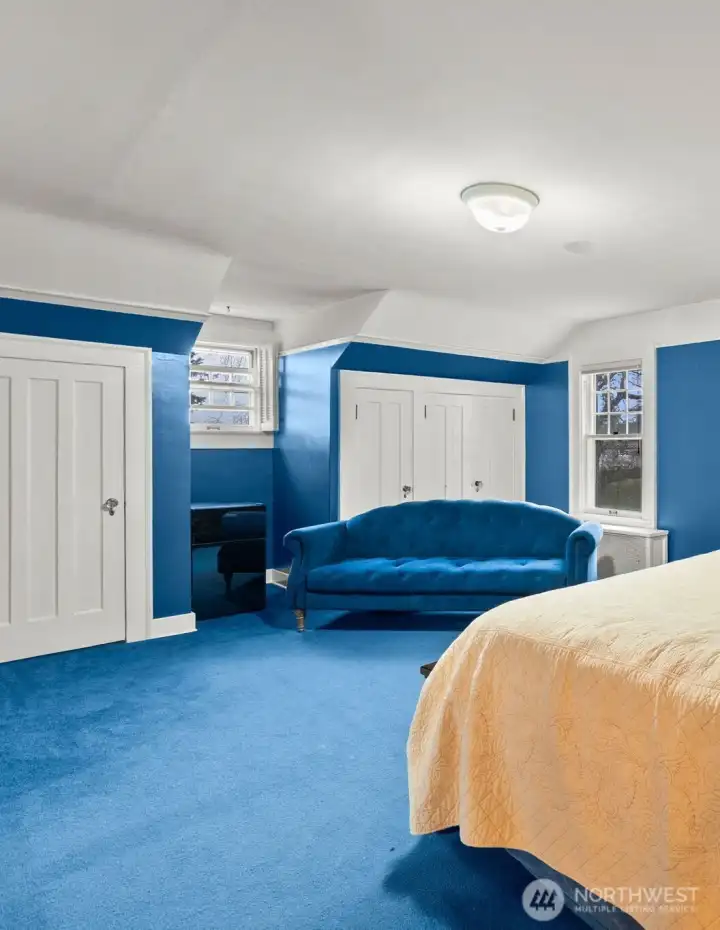 Triple closet space here!