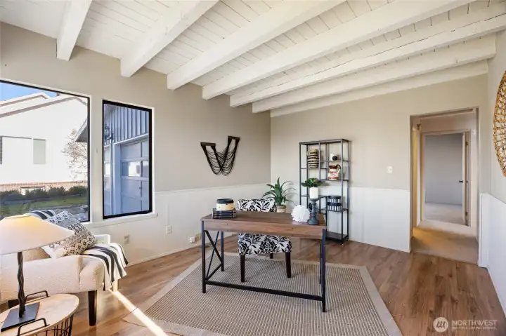 Front Bedroom/Office