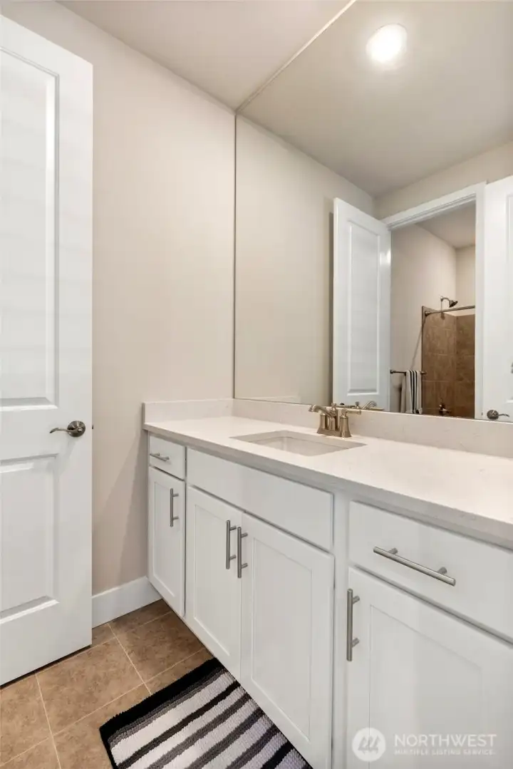 Upstairs Full Bath