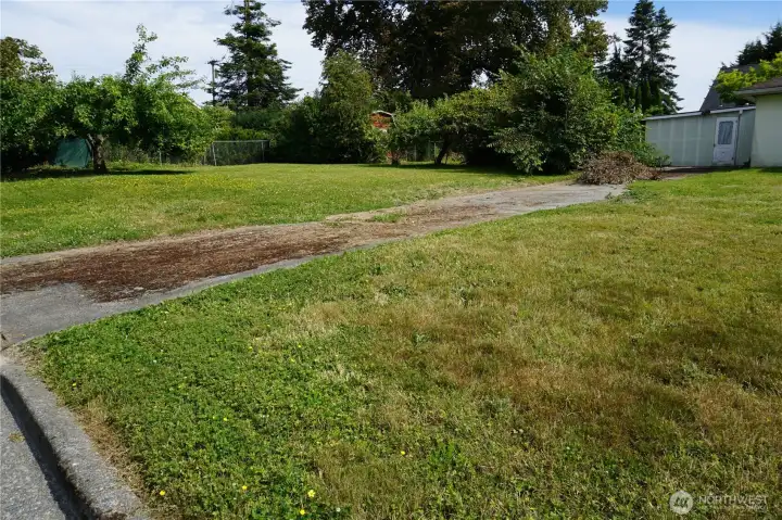 Extra access from 272nd ST NW (Spartan Way) Close to all amenities, transit train, park and ride commuters! Excellent future investment!