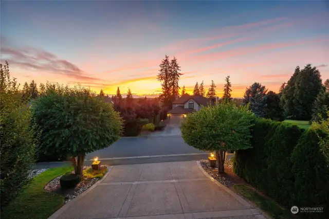 Magical mountain &  sunset views!