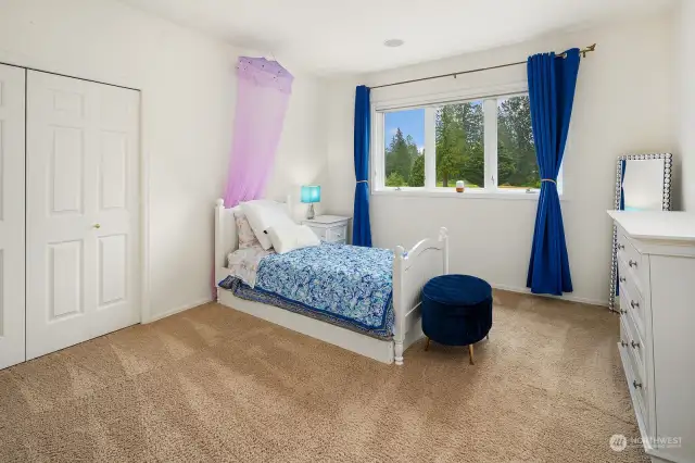 Upper level bedroom with Golf Course Views & NEW en-suite bathroom.