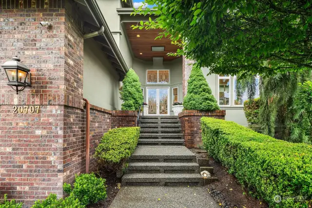 Elegant entryway will take your breath away!