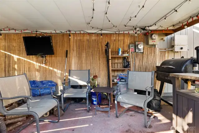 Patio Under deck wired 220v for hot tub