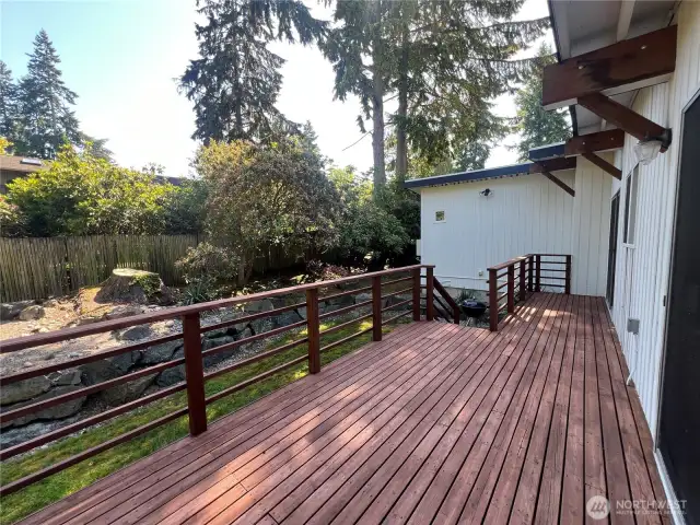 Spacious back deck