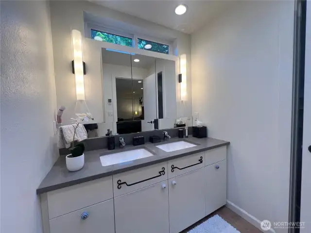 Primary bath