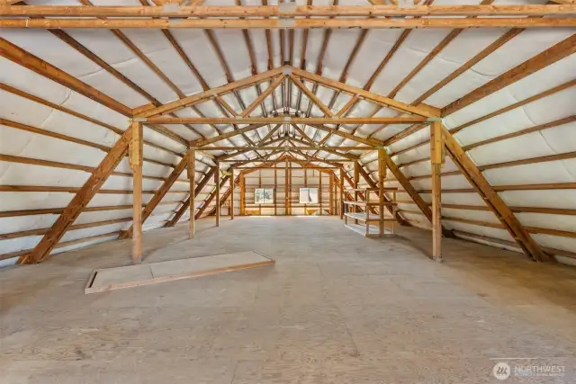 Massive shop loft.