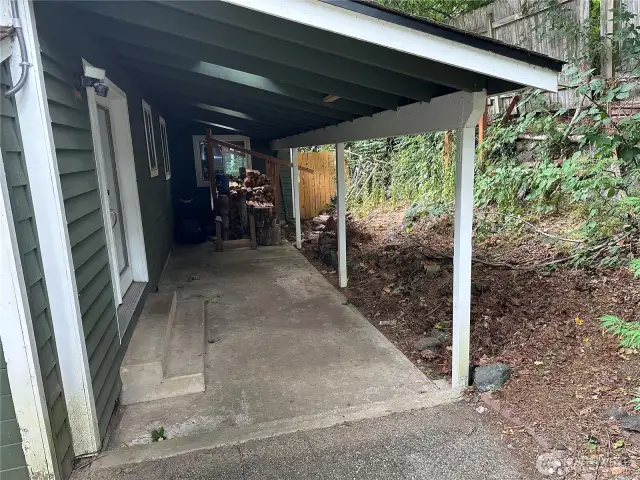 covered back patio