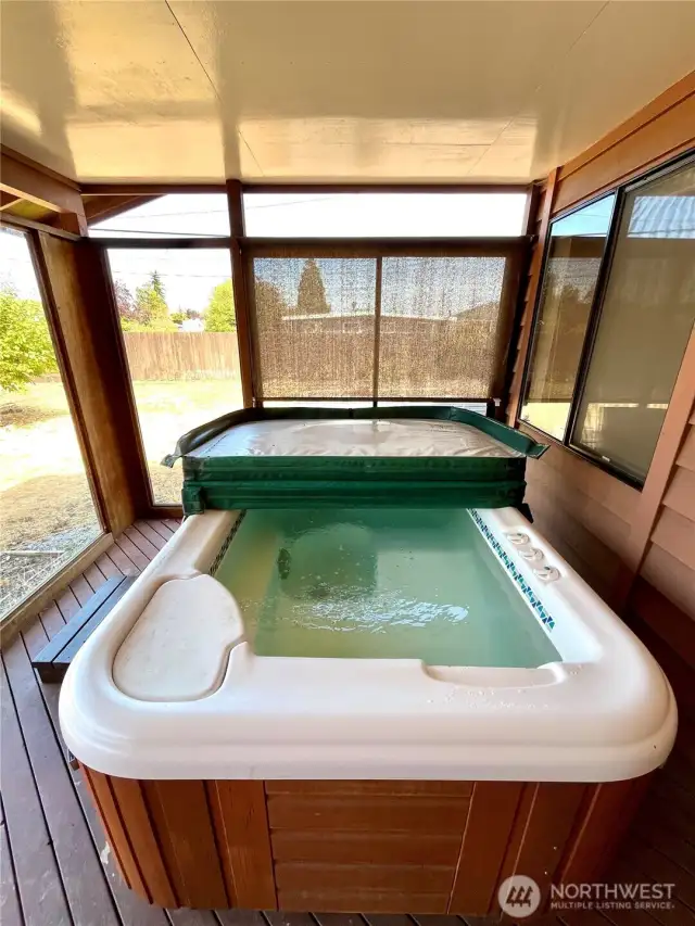 Hot tub!