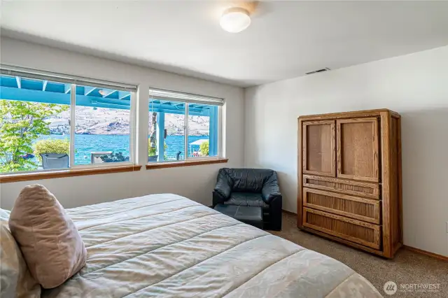 2nd guest bedroom, view, view, view!