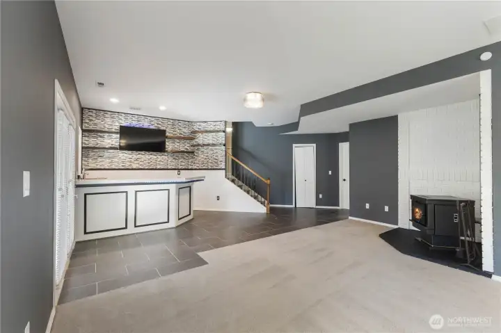 Additional view of the bar area.