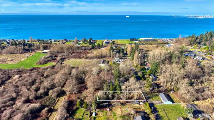 Westerly view, gorgeous sunsets.