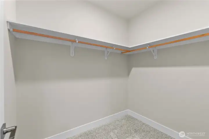 Walk-in Closet