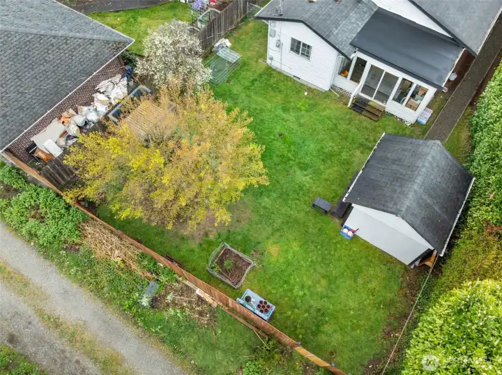 Welcome to this adorable property.