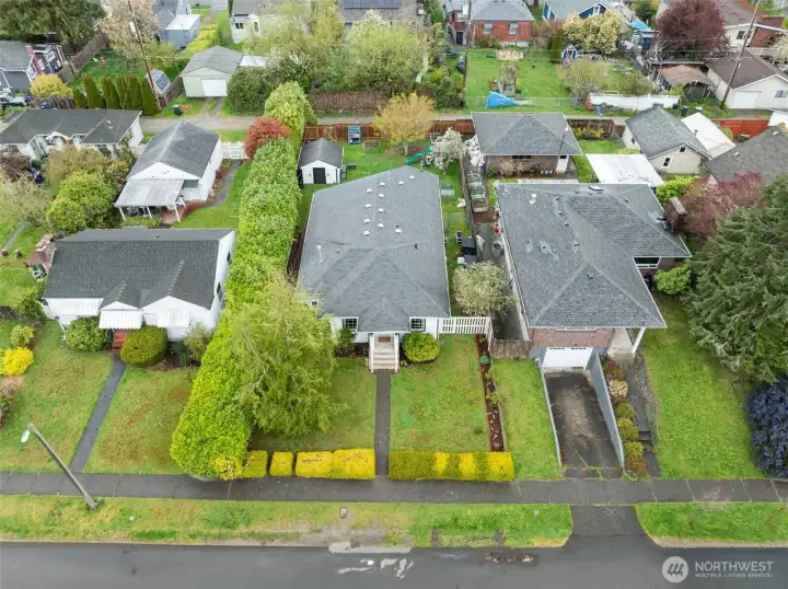 Close to parks, schools and all amenities