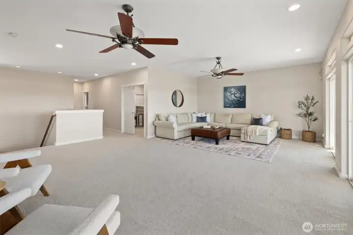 Plenty of uses for this stunning, oversized flex space