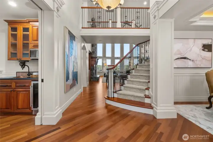 The grand entry starts with a view of the Sound. The grand entry starts with a view of the Sound.