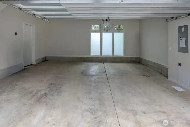 Even the garage has natural light