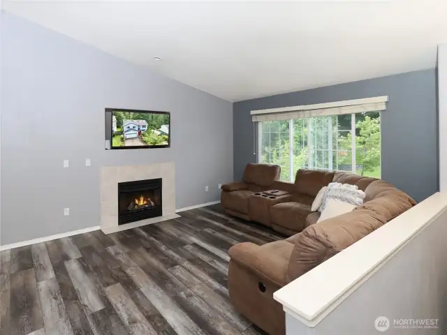 Soaring Ceilings and SO MUCH LIGHT! Gas fireplace