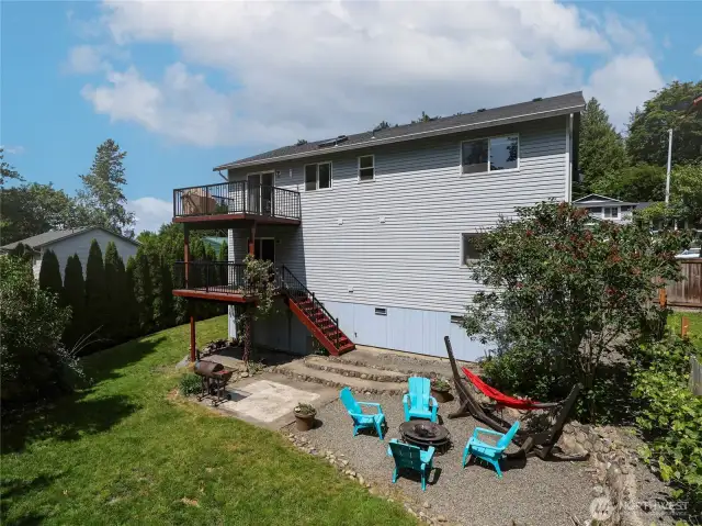 JUST IN TIME FOR SUMMER! SO MUCH Space for all your BBQ’s and Yard games