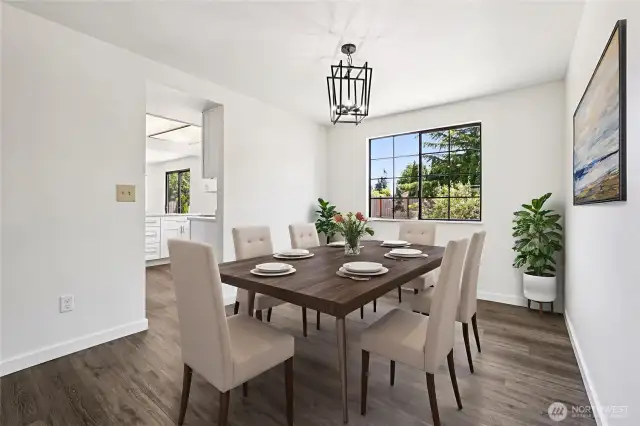 Dinning Room Virtually Staged