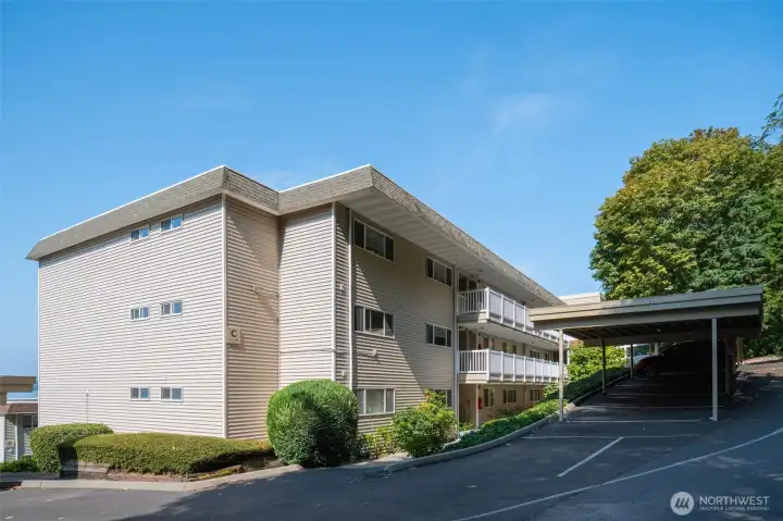 West Beach Condominium is a well kept secret in West Seattle, waterfront living at its best. Building C is high on the hill with expansive views of Puget Sound & offers carport parking.