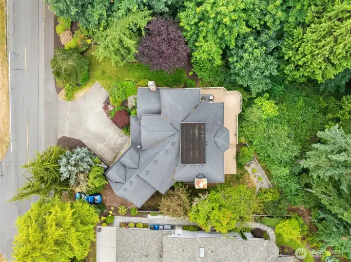 Just blocks from Meadowdale Playfields with ballfields, trails, and community recreation.