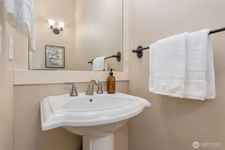 Off-laundry 1/2 bath