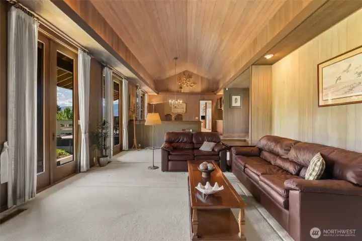 Looking toward the kitchen and family room..