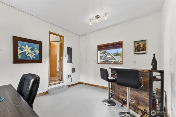 Flex Space / Office off Utility Room