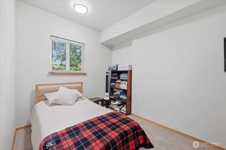 Lower Lever Guest Bedroom with Ensuite Bath Lower Lever Guest Bedroom with Ensuite Bath