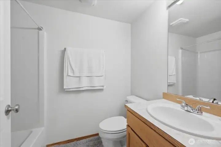 Guest Bedroom Ensuite Bath Guest Bedroom Ensuite Bath