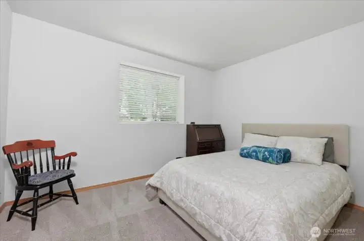 Lower Level Home Office or Guest Room Lower Level Home Office or Guest Room