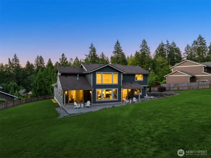 Fully fenced back yard with .68 acres of sunshine! Fully fenced back yard with .68 acres of sunshine!