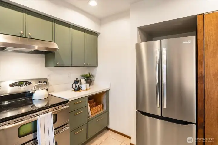 Great storage and counterspace, including a large pantry next to the fridge. Great storage and counterspace, including a large pantry next to the fridge.