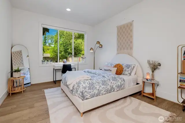 Main Floor Ensuite
