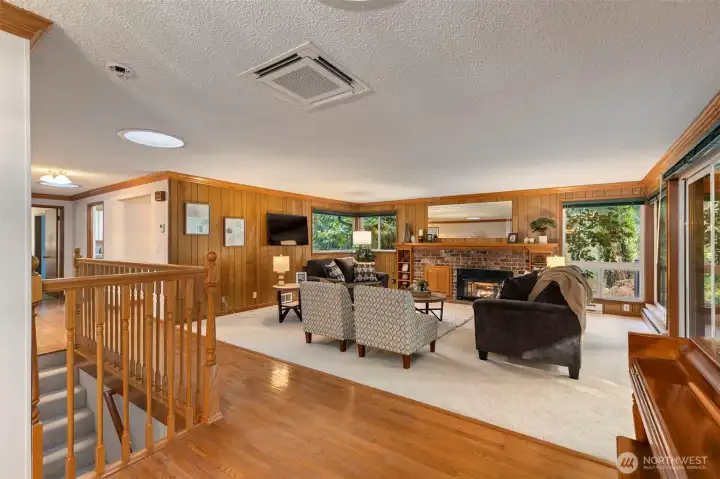Plenty of relaxation space in this welcoming living room