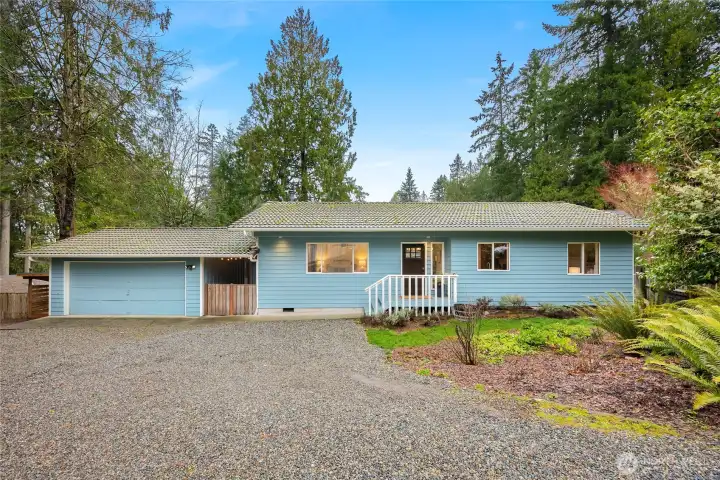 Welcome to this classic, 3-bedroom/2 bath home located in the sought-after Fletcher Bay neighborhood.