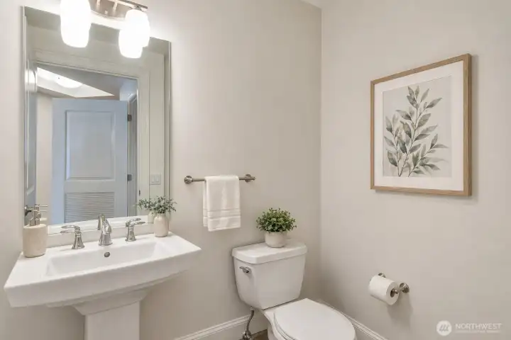 Virtual staging- powder room