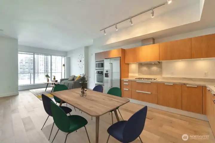 Virtual staging- dining area