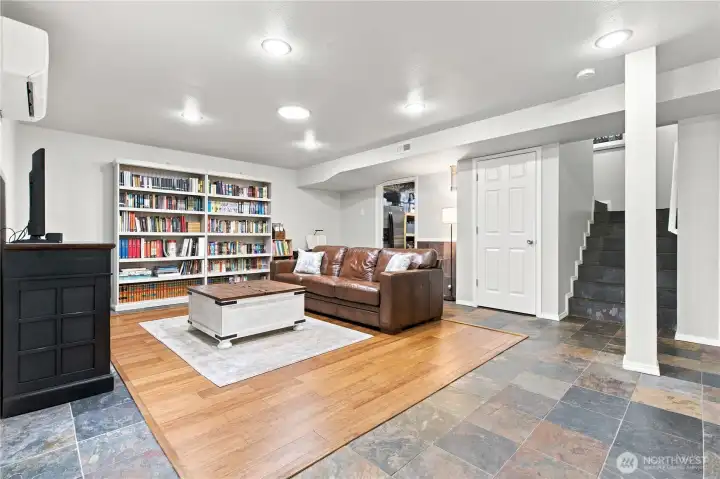 Nice lower level family room with great storage and access to back yard Nice lower level family room with great storage and access to back yard