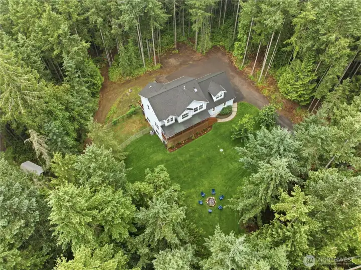 Private setting with ample property for boats, rv's trailers, cars, etc! Private setting with ample property for boats, rv's trailers, cars, etc!