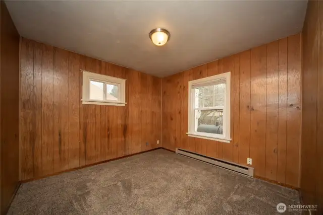 302 Bedroom2