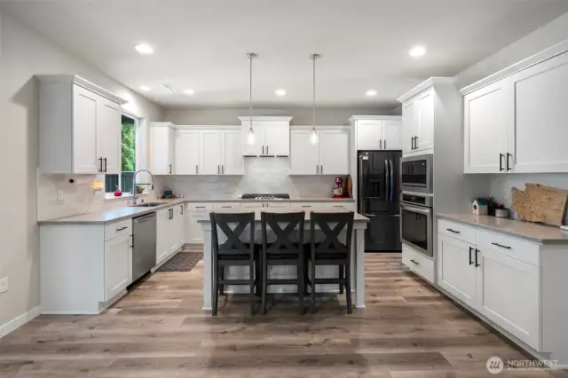 Kitchen - Eating Area