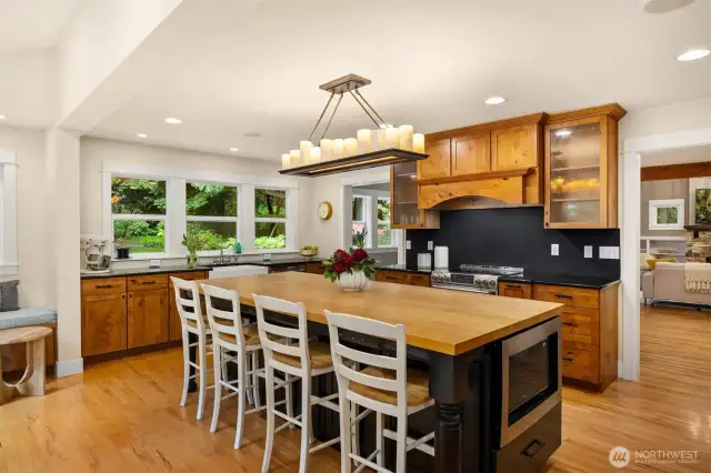 Amazing Family Kitchen